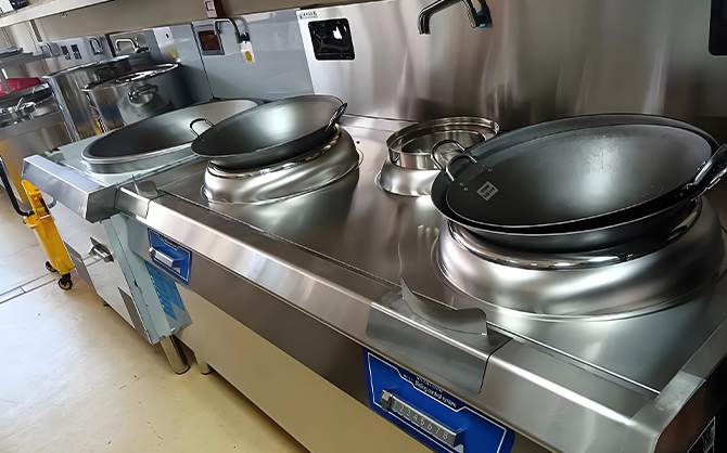 商用廚具電磁爐設(shè)備圖片