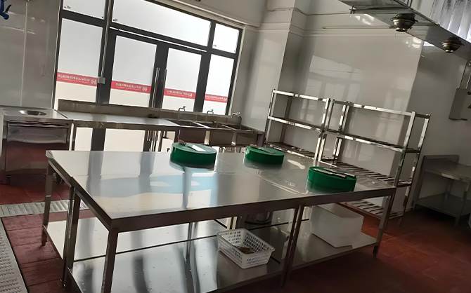 餐廳廚具的使用誤區(qū)及注意事項(xiàng)